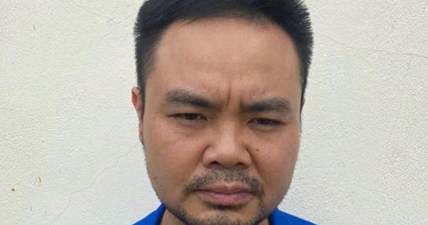 Bắt một giám đốc chi nhánh văn phòng đăng ký đất đai