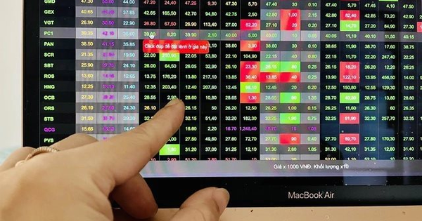 Một cổ phiếu bị tự doanh CTCK bán ròng trăm tỷ phiên thứ 2 liên tiếp