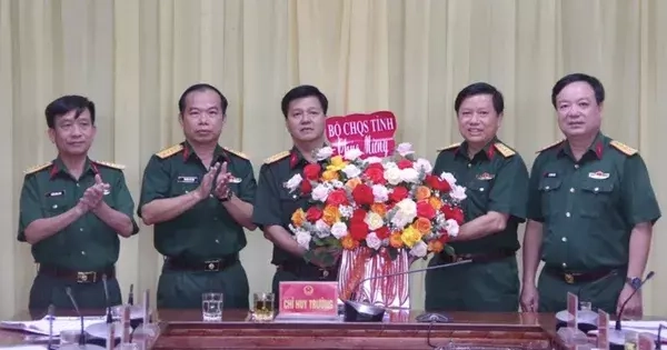 Công bố quyết định của Bộ trưởng Quốc phòng về công tác cán bộ