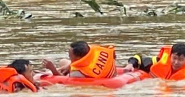 Mưa lớn kéo dài, nhiều nơi ở Lai Châu ngập sâu, sạt lở