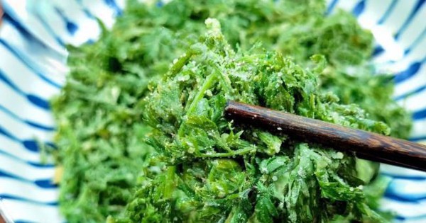 Loại cây quen thuộc người Việt chỉ ăn củ, không ngờ lá cũng là "kho báu"