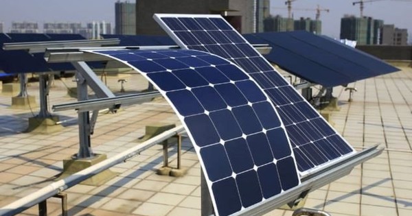 Kỳ tích Nhật Bản: Tìm ra loại pin mặt trời thế hệ mới Trung Quốc không thể ngờ, là 'vũ khí' bắn trúng 3 đích chỉ với 1 mũi tên