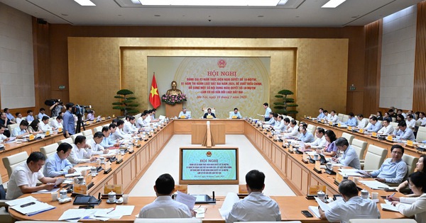 Thủ tướng chủ trì hội nghị quan trọng về Nghị quyết 18 và Luật Đất đai 2024