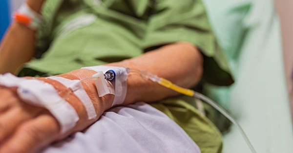 Người đàn ông mắc cùng lúc 2 loại ung thư nhưng chỉ có duy nhất 1 triệu chứng: Bác sĩ Bạch Mai cảnh báo