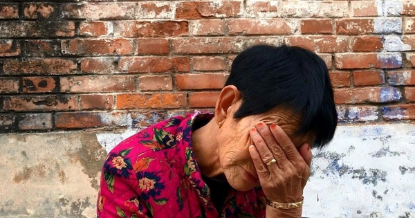Nhận được cuộc gọi từ nhân viên bảo hiểm, cụ bà nhanh chóng chuyển khoản 2,7 tỷ đồng: công an nhận ra điều bất thường, thành công chặn đứng vụ lừa đảo hơn 8 tỷ đồng