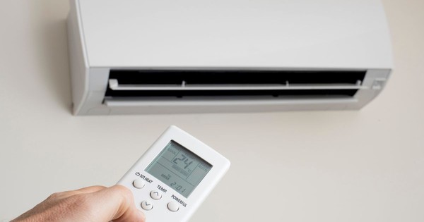Hoá đơn tiền điện tăng ngùn ngụt, áp dụng 4 cách này khi sử dụng điều hoà để tiết kiệm điện tối đa, mát mẻ cả hè