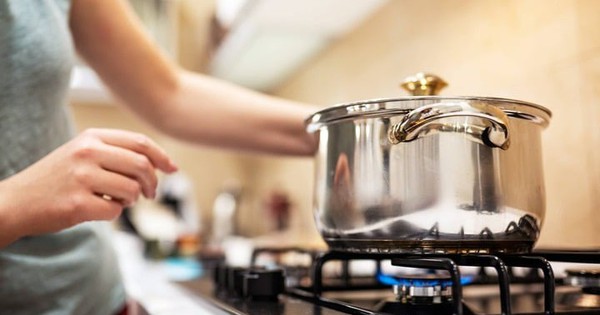 Gia đình 5 người suýt chết khi nấu bếp gas trong phòng điều hòa