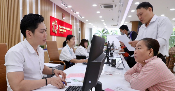 TP HCM ra văn bản khẩn: Tạm dừng tổ chức đoàn đi công tác nước ngoài