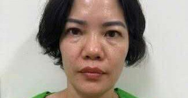 Tạm giữ nhóm "cò mồi" tại cổng Bệnh viện phụ sản Trung ương