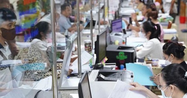 Viên chức có được tuyển vào vị trí công chức cấp xã mới?