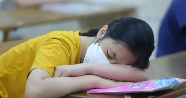 Bộ GD&ĐT công bố điểm, gần 1.000 học sinh trượt tốt nghiệp năm nay