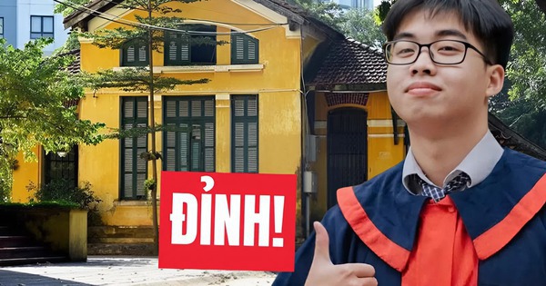 ĐỈNH: Một tuần trước thi tốt nghiệp mới ôn môn Lý, nam sinh Hà Nội vẫn đạt 10 điểm, Thủ khoa cả A01 và D01!