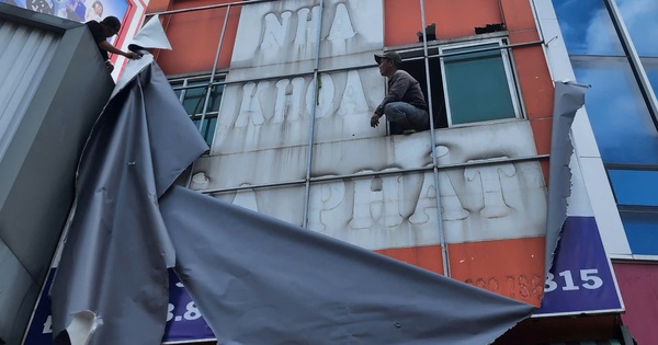 Một phường ở TP HCM mở chiến dịch 30 ngày đêm "Đi từng ngõ, gõ từng nhà - mở lối thoát, gỡ hiểm họa"