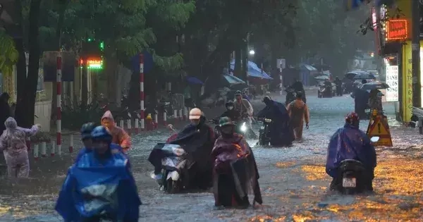 Vì sao mưa lớn ngày càng dữ dội ở Việt Nam?