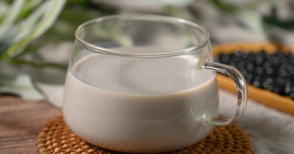 Thay đổi thói quen mùa hè: Đừng uống sữa lạnh hay đậu nành đá nữa, đây mới là "thần dược" cho dạ dày!