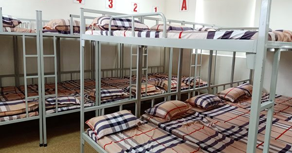 Đã chuyển khoản 1 tỷ đồng mua 300 giường tầng cho trường học nhưng trường quyết không nhận, người đàn ông Hà Nội báo công an