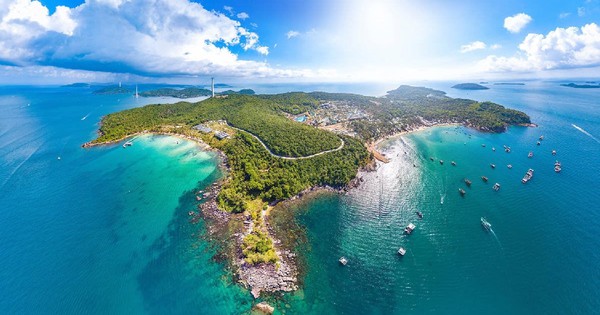 Người dân ở quốc gia tự hào "cái gì cũng có" thắc mắc vì sao nhiều người chọn đến Việt Nam