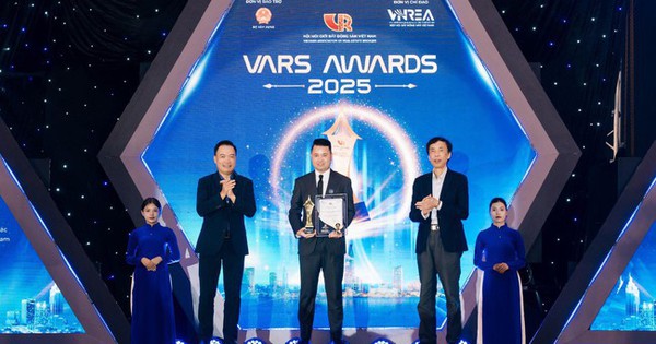 MICC Group lọt Top 10 Sàn giao dịch BĐS xuất sắc Việt Nam tại VARS Awards 2025