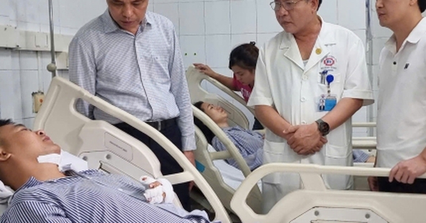 Nạn nhân kể phút sinh tử khi tàu lật trên vịnh Hạ Long, cố lặn vào cứu người nhưng bất thành