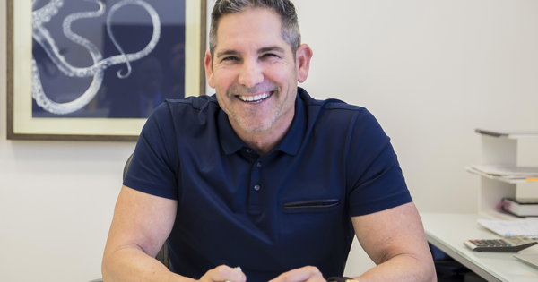 Không chỉ tiết kiệm, phải đầu tư: Cách Grant Cardone xây dựng khối tài sản trăm triệu USD