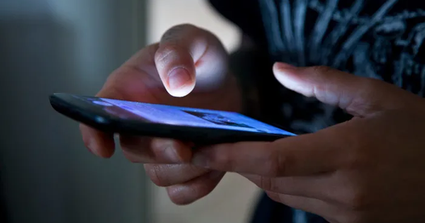 Mất toàn bộ 68 triệu trong 2 tài khoản ngân hàng sau khi tải ứng dụng lạ, người phụ nữ may mắn được một công ty chi trả gần 70%