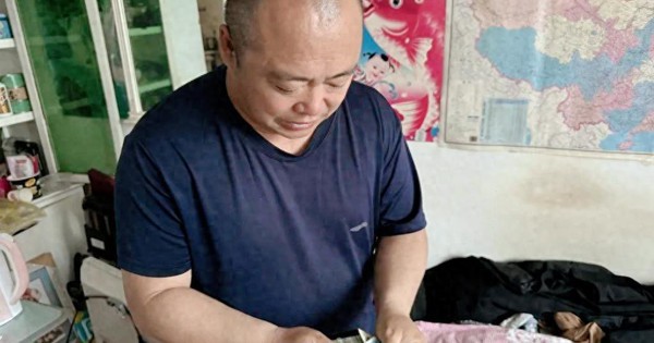 Chỉ vì một chữ ký, người đàn ông bất ngờ gánh khoản nợ xấu 22 tỷ: Tài khoản ngân hàng bị phong tỏa, tiền lương chuyển vào cũng không thể rút được