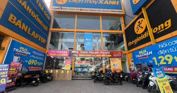 Giá hàng nghìn mẫu điện thoại, tivi, tủ lạnh... đồng loạt 'hạ nhiệt' tại Thế Giới Di Động sau 1 đêm