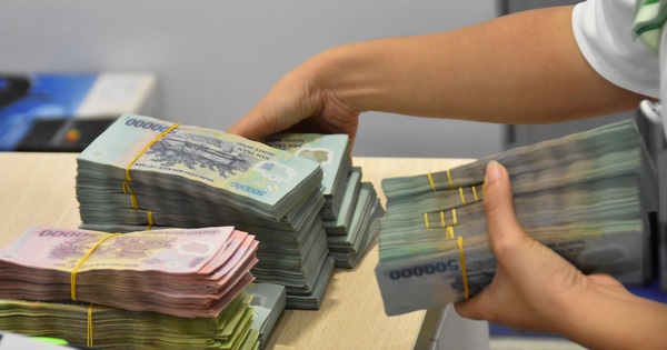 Hệ thống ngân hàng bơm hơn 1,1 triệu tỷ ra nền kinh tế từ đầu năm, riêng một Big4 cho vay thêm được 170.000 tỷ