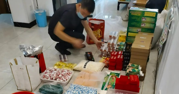 Đột kích 2 cửa hàng và 4 khu dân cư, công an triệt phá đường dây sản thuốc giả quy mô hàng 36 tỷ đồng, tịch thu hơn 4.500 hộp dược phẩm kém chất lượng