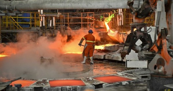 Mỹ chuẩn bị siết thuế nhập khẩu, kim loại là chỉ báo nền kinh tế bỗng dậy sóng, giới giao dịch náo loạn vì khát hàng
