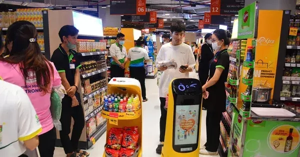 AI tiến sâu vào doanh nghiệp: 'Nhân viên siêu thị' robot