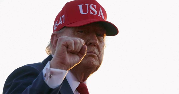 Ông Trump tuyên bố bắt đầu gửi thư thông báo thuế quan tới các nước từ hôm nay