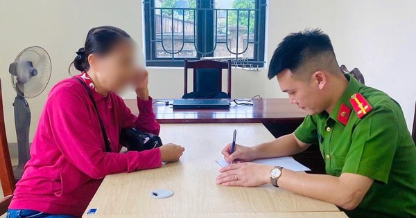 Con trai nhắn tin chuyển khoản gấp 180 triệu vào tài khoản ACB số 20746111, người mẹ Hà Tĩnh lập tức báo công an