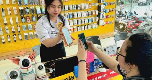 Cuộc đua biến cửa hàng, siêu thị thành 'máy rút tiền', hiệu quả ra sao?