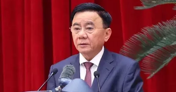 Kết luận của Bộ Chính trị, Ban Bí thư: Quy hoạch, đánh giá cán bộ đúng nguyên tắc 'có vào có ra, có lên có xuống'