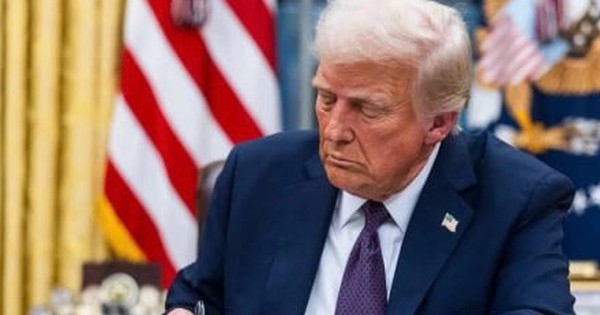 Ông Trump ký ban hành dự luật 'Lớn và Đẹp'