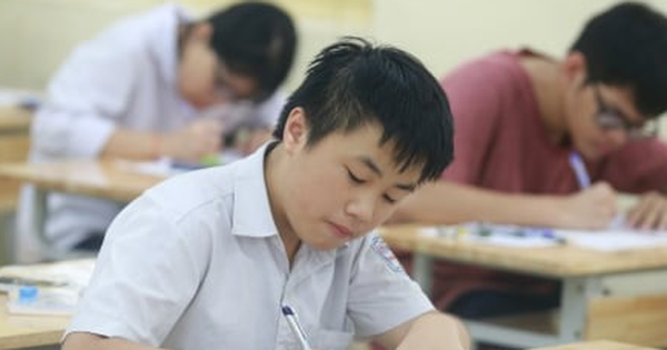 Điểm chuẩn 13 trường THPT có tỷ lệ 'chọi' dưới 1 tại Hà Nội, cao nhất 19 điểm