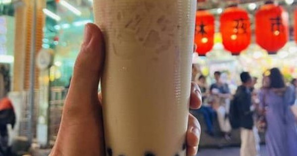 Nữ ca sỹ phải bỏ nghề, họng đau như dao cắt do nghiện trà sữa