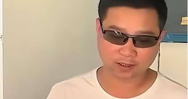 Người đàn ông chi hơn 182 triệu đồng mua bảo hiểm nhân thọ, 10 năm sau đi rút tiền thì được nhân viên thông báo: "Anh phải đợi thêm 30 năm nữa"