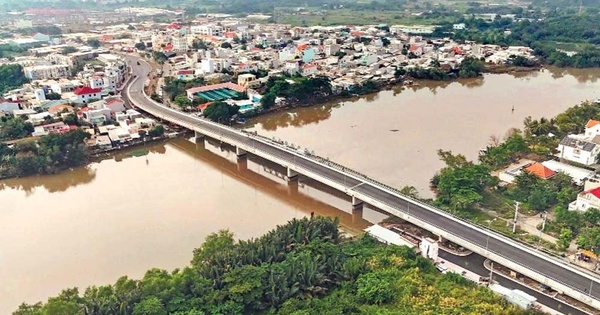 Cây cầu nối quận 7 với Nhà Bè ngưng 6 năm nay, chuẩn bị làm mới vào tháng 7