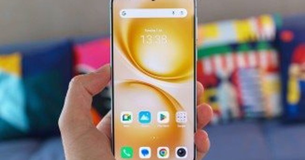 Mẫu điện thoại mang danh "kẻ huỷ diệt tí hon": Mạnh ngang Galaxy S25, pin 6.500mAh, giá rẻ hơn 3 triệu
