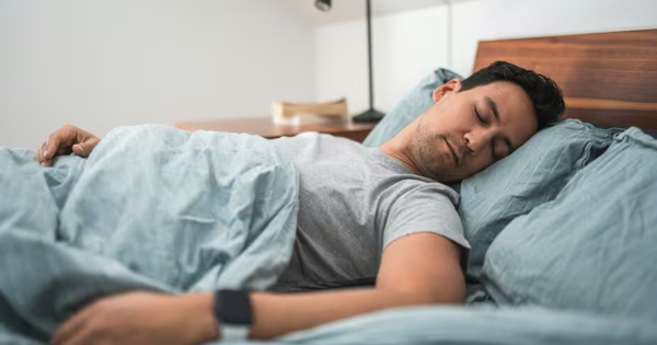 Ngủ kiểu này mỗi tối có thể gây sa sút trí tuệ: Đọc ngay còn tránh
