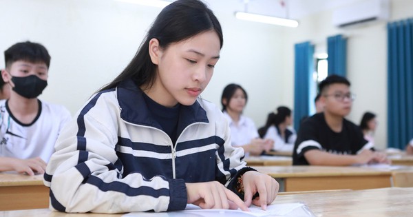 Lý giải việc nhiều trường THPT ở Hà Nội 10 điểm đã trúng tuyển