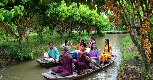 Du lịch miền Tây: Đông khách nhưng… không vui lắm!