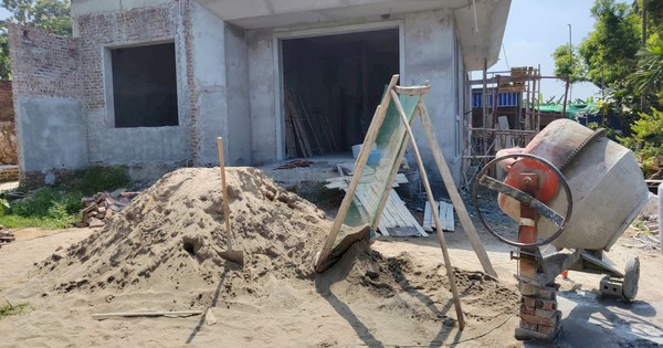 Giá vật liệu xây dựng “bốc đầu”, người xây nhà méo mặt