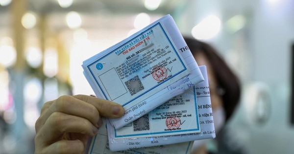 10 trường hợp vừa được chi trả tổng cộng gần 40 tỷ đồng từ bảo hiểm y tế, riêng em bé 6 tuổi mắc bệnh hiếm được trả gần 5 tỷ đồng
