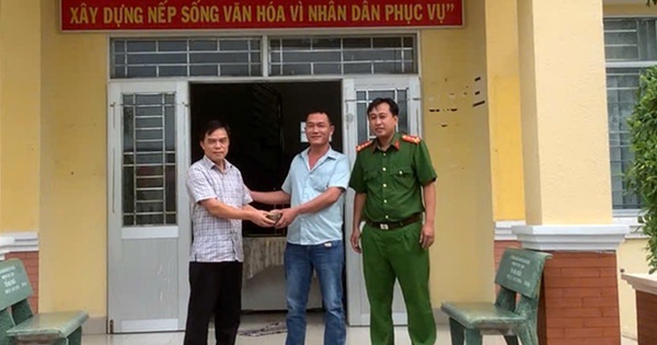 Cung cấp giấy báo nợ, người đàn ông được hỗ trợ nhận lại 250 triệu đồng chuyển khoản nhầm vào tài khoản ACB