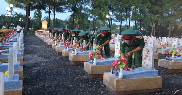 Kingsport trao tặng thiết bị y tế, tri ân anh hùng Cách Mạng