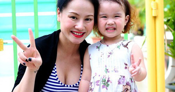 Cuộc sống của nữ ca sĩ rời Hà Nội, ôm con vào TP.HCM ngay sau khi ly hôn 1 MC nổi tiếng