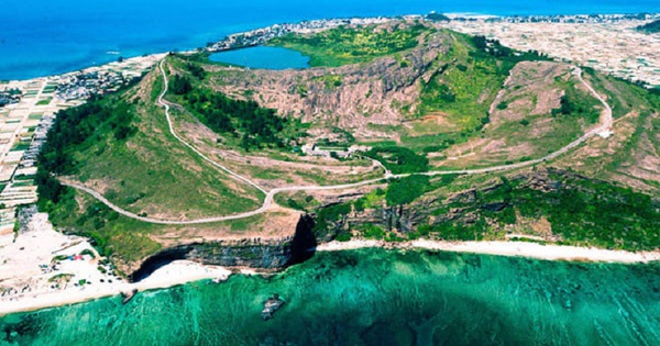 Đảo duy nhất ở Việt Nam có 5 ngọn núi lửa: Cách đất liền 30km, du khách nhận xét "Cảnh như trong phim"